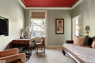 2 E 70th St, New York City, NY 10021 - Photo 15