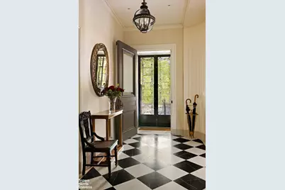 2 E 70th Street #MAISONETTE, New York City, NY 10021 - Photo 15