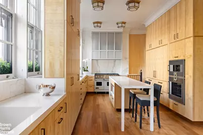2 E 70th Street #MAISONETTE, New York City, NY 10021 - Photo 5