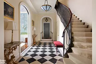 2 E 70th St, New York City, NY 10021 - Photo 9