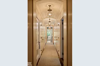 2 E 70th Street #MAISONETTE, New York City, NY 10021 - Photo 31