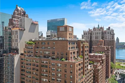 250 E 40th Street #22C, New York, NY 10016 - Photo 5