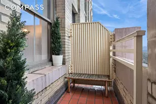 1 Hanson Pl, New York City, NY 11243 - Photo 15