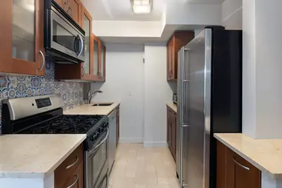 201 E 66th Street #17P, New York City, NY 10065 - Photo 3