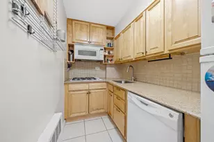 153 E 57th St, New York City, NY 10022 - Photo 11