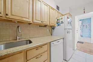 153 E 57th St, New York City, NY 10022 - Photo 13