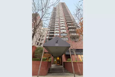 300 E 62nd Street #2103, New York City, NY 10065 - Photo 9