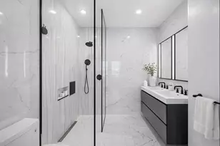 22-43 Jackson Ave, New York City, NY 11101 - Photo 5
