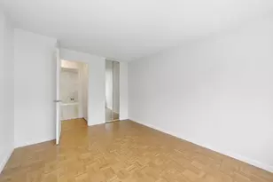 200 Rector Pl, New York City, NY 10280 - Photo 9