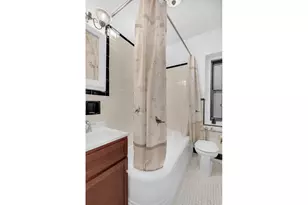 130 Bay Ridge Pkwy, Brooklyn, NY 11209 - Photo 7