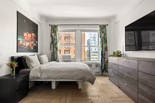 433 W 34th St., New York City, NY 10001 - Photo 1