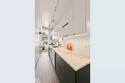 35 W 90th Street #7J, New York City, NY 10024 - Photo 3
