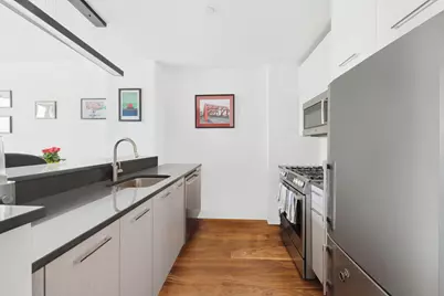 42-14 Crescent Street #5B, New York City, NY 11101 - Photo 3