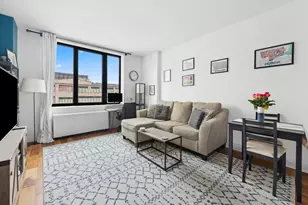 42-14 Crescent St, New York City, NY 11101 - Photo 1