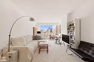 350 W 42nd St, New York City, NY 10036 - Photo 3