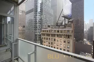 1600 Broadway, New York City, NY 10019 - Photo 3