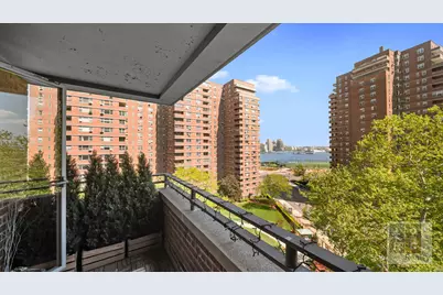572 Grand Street #G803, New York City, NY 10002 - Photo 9