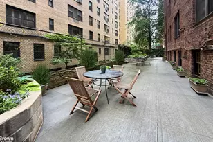 425 E 51st St, New York, NY 10022 - Photo 9