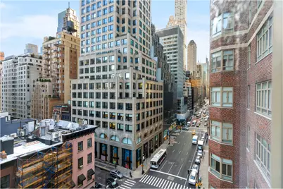 21 E 61st Street #9C, New York, NY 10065 - Photo 9