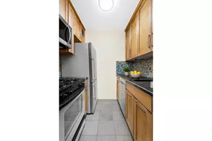 345 E 52nd St, New York, NY 10022 - Photo 5