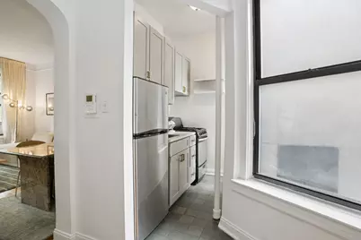 317 E 18th Street #4A, New York, NY 10003 - Photo 3