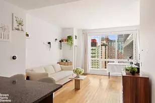 350 W 42nd St, New York, NY 10036 - Photo 5