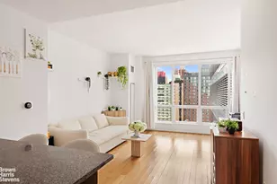350 W 42nd St, New York, NY 10036 - Photo 3