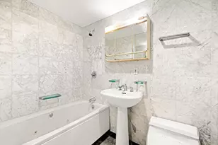 161 W 16th St, New York, NY 10011 - Photo 15