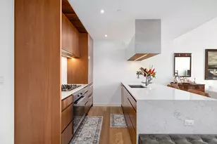 21-30 44th Dr, New York City, NY 11101 - Photo 5