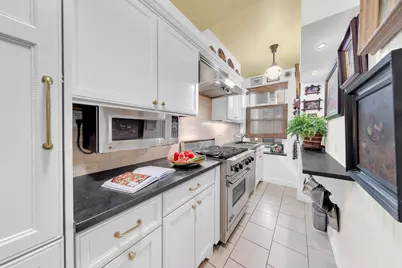 414 E 52nd Street #10C, New York City, NY 10022 - Photo 3