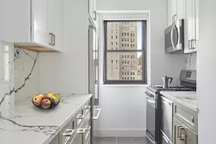 345 E 80th St, New York City, NY 10075 - Photo 3