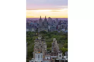 201 E 74th St, New York City, NY 10021 - Photo 15