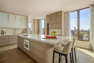 201 E 74th St, New York City, NY 10021 - Photo 5