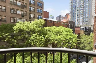 343 E 74th St, New York, NY 10021 - Photo 9