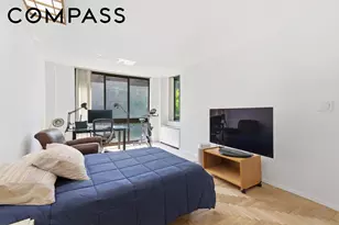 343 E 74th St, New York City, NY 10021 - Photo 5
