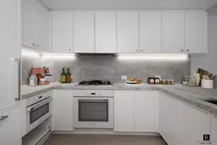 212 W 72nd St, New York City, NY 10023 - Photo 5