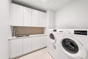 360 E 89th St, New York, NY 10128 - Photo 13