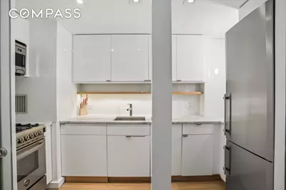 200 Central Park S #18L, New York, NY 10019 - Photo 5
