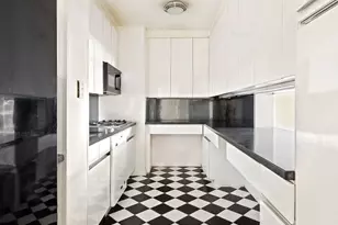 303 E 57th St, New York City, NY 10022 - Photo 5