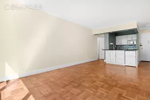 101 W 12th St, New York City, NY 10011 - Photo 3