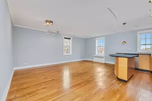139-09 84th Dr, New York City, NY 11435 - Photo 3