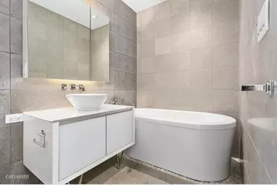 247 W 46th Street #1402, New York, NY 10036 - Photo 7