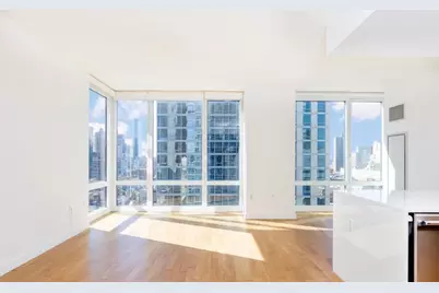 247 W 46th Street #1402, New York, NY 10036 - Photo 1