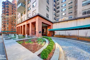 400 E 56th St, New York City, NY 10022 - Photo 13