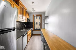 1040 Carroll St, New York City, NY 11225 - Photo 5