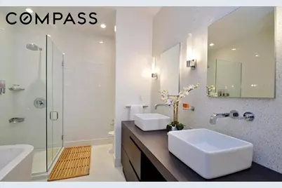 360 Furman Street #933, New York City, NY 11201 - Photo 7