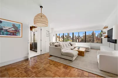 900 Park Avenue #18C, New York, NY 10075 - Photo 1
