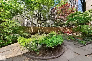 117 E 10th St, New York City, NY 10003 - Photo 9