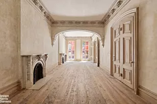 117 E 10th St, New York City, NY 10003 - Photo 1