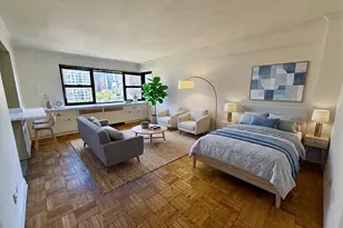 305 E 72nd St, New York City, NY 10021 - Photo 1